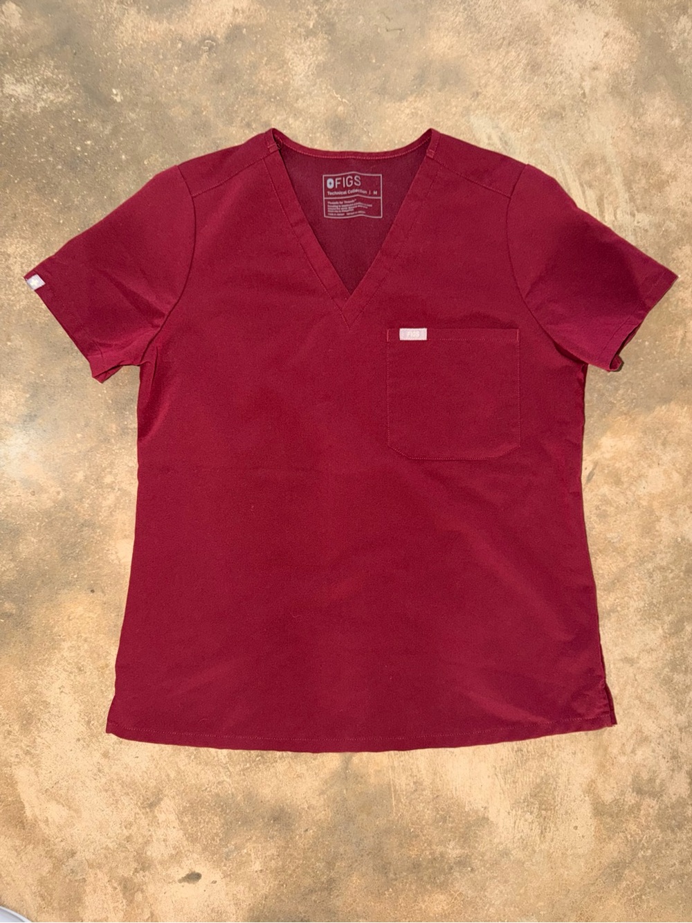 FIGS Burgundy V Neck Scrub Top M Technical Collection Stretch EUC